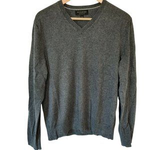 Banana Republic Premium Luxe Yarn Charcoal Gray V-Neck Sweater Men's Size Med